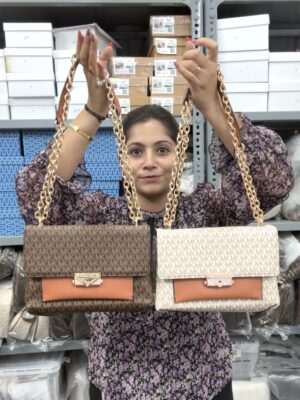 Handbag article 0068 with box