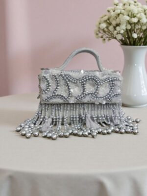 Premium pearl work box clutch silver