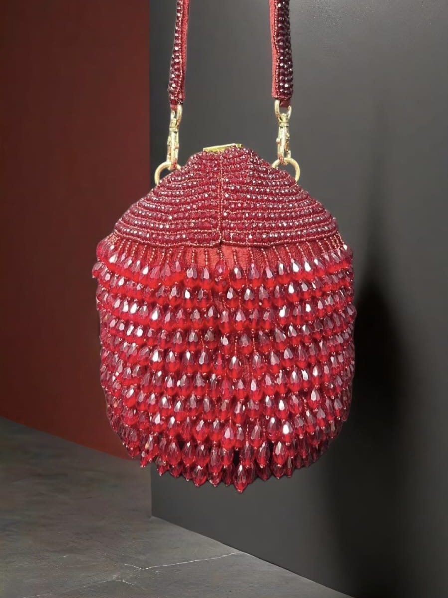 5c874c98-211e-4fe1-8ccb-6350623d0779