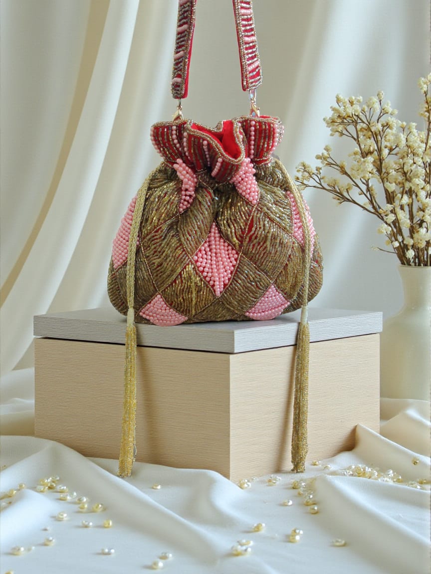 c3124dda-9a8f-4435-9b4b-9375dc5c75d4